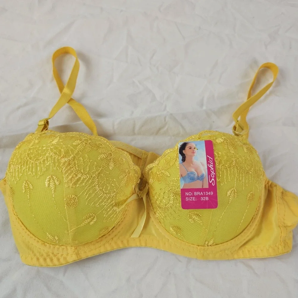 Sophid NWT Womens Lace Padded Bra Size 32B Yellow